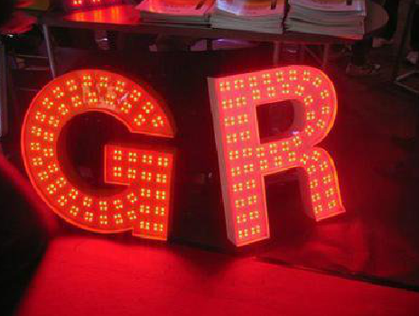 福安LED发光字常见的安装误区。